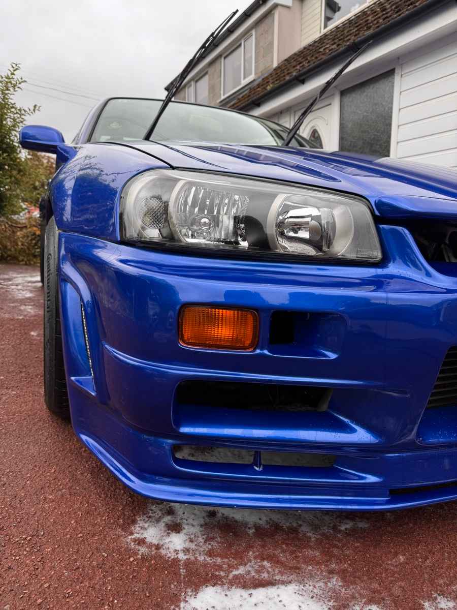 Nissan Skyline R34 GT-R